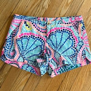 Lilly Pulitzer Shorts, size 6